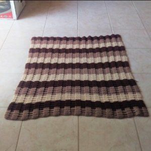 Vintage Beautiful Crochet Small Throw